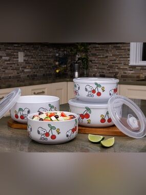 NEW Peanuts Snoopy Cherry Ceramic Mixing Bowl Set - White